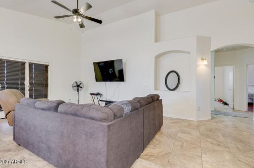 2810 Atlanta Ave, Phoenix AZ  85040-2710 exterior