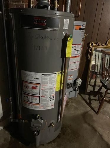 39 Eastern Ave, Worcester MA 01605-3046 exterior