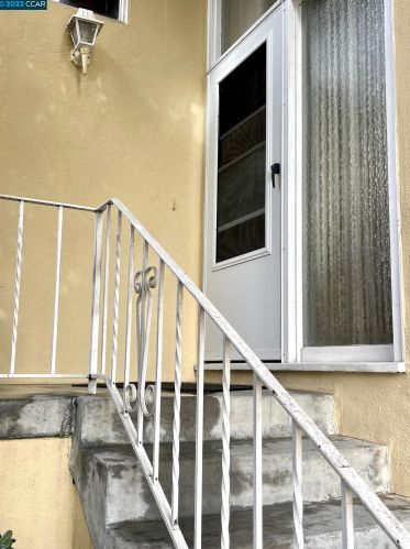 955 Burkhart Ave, San Leandro, CA 94579-2118