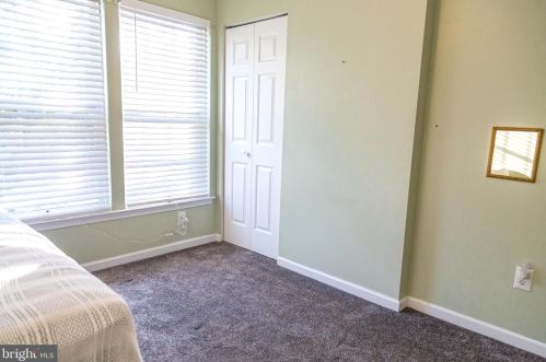 128 Mt Vernon Ct, West Deptford NJ 08096-6895 exterior