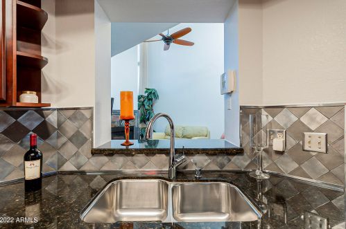 125 Beck Ln, Phoenix AZ 85032-4293 exterior