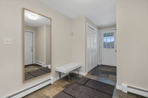 100 Manatee Rd, Hingham MA 02043-3064 exterior