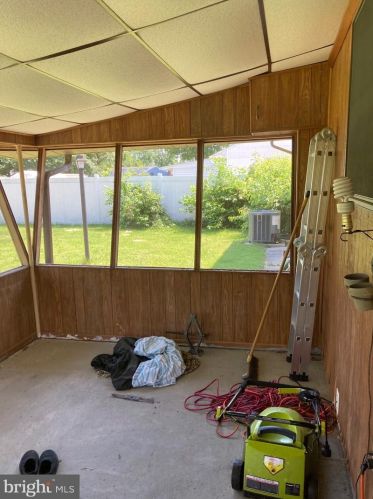 124 Military Dr, West Deptford NJ 08063-1507 exterior