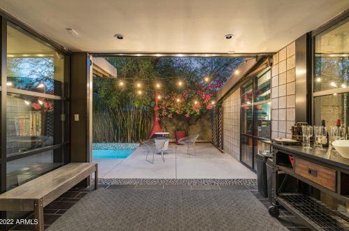 4028 45th St, Phoenix AZ 85044-6060 exterior