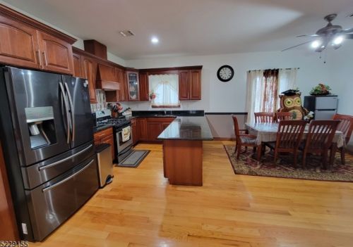 22 Center St, Belleville NJ  07109-1705 exterior