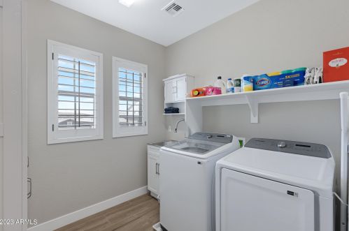 840 Ashurst Dr, Phoenix AZ  85048-2028 exterior