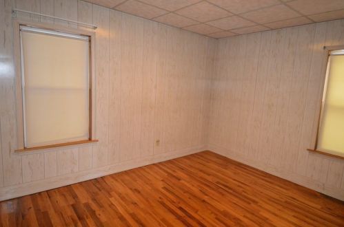 4 Maxwell Ct, Worcester MA 01607-1016 exterior