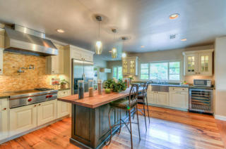 4601 Royal View Dr, Phoenix AZ  85018-1927 exterior