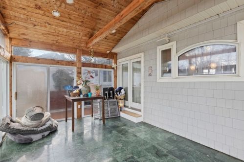 35 Monmouth St, Quincy MA 02171-1067 exterior