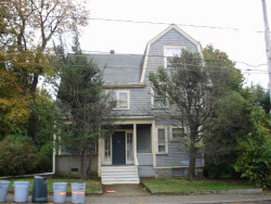 1652 Centre St, Newton, MA 02461-1522