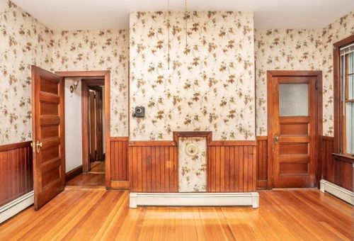 193 Broadway, Taunton MA 02780-1811 exterior