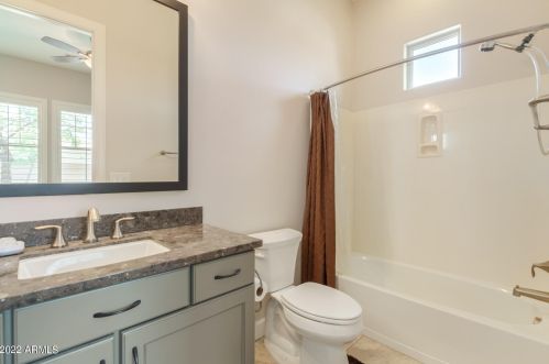 7814 29th Pl, Phoenix AZ  85042-7139 exterior