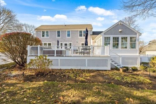 17 Bel Air Rd, Hingham MA 02043-1210 exterior