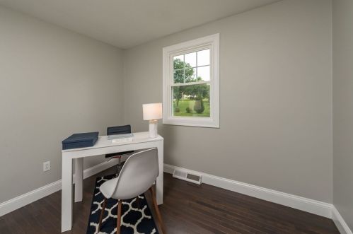 1364 Cohannet St, Taunton MA  02780-7136 exterior