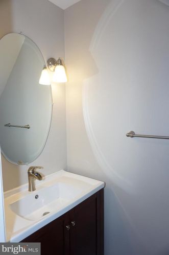 11916 New Country Ln, Columbia MD 21044-4405 exterior