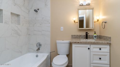 2136 Bethany Home Rd, Phoenix AZ 85015-1938 exterior