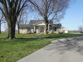 5150 Cadiz Rd, Hopkinsville, KY 42240-8546