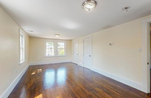 6 Pine Grove St, Milton MA  02186-4314 exterior