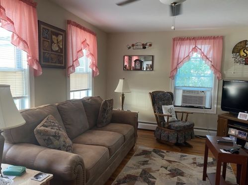 363 Westhill Ave, Fall River MA  02726-2816 exterior