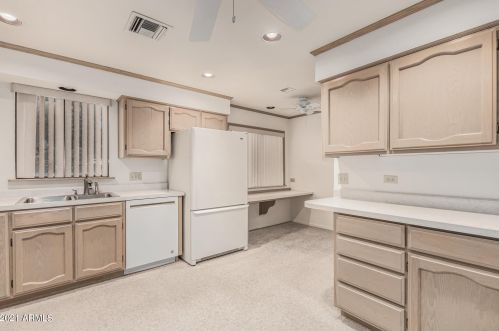 11420 Ahwatukee Dr, Phoenix AZ 85044-3102 exterior