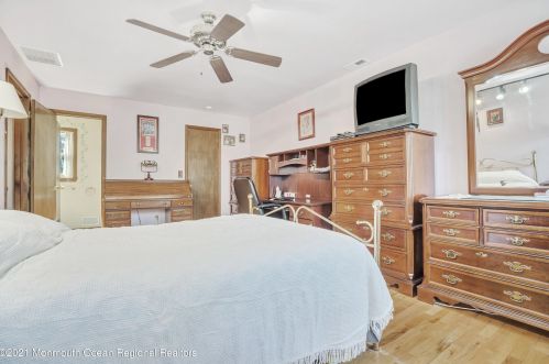 11 Red Cedar Ct, Jackson Twp NJ 08527-1351 exterior