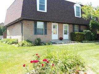 4881 Dierker Rd, Columbus OH  43220-2944 exterior