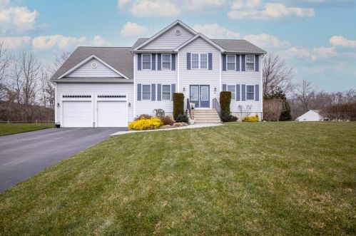 19 Carters Way, Seekonk, MA 02771-5537