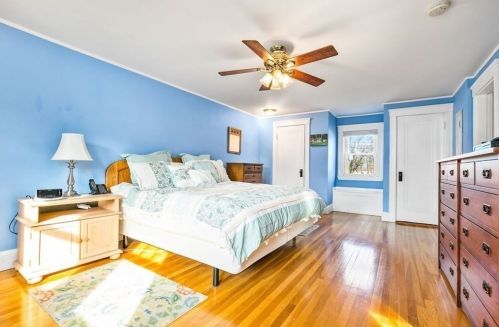 18 Angier Cir, Newton MA 02466-2901 exterior