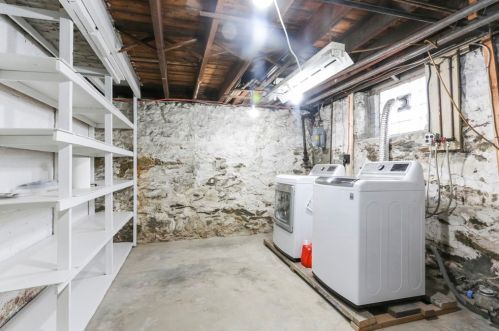 11 Hadwen Ln, Worcester MA 01602-2613 exterior