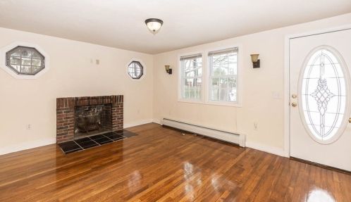 467 Washington St, Hingham MA 02061-2060 exterior