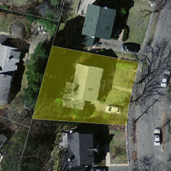101 Manchester Rd, Newton MA  02461-1132 aerial view