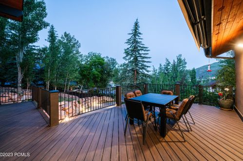 2068 Mahre Dr, Park City UT 84098-8508 exterior