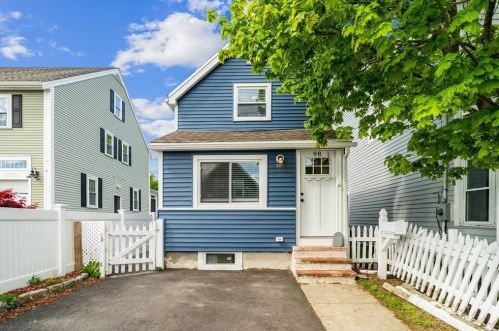 98 Bay Vw Ave, Quincy MA 02169-3101 exterior