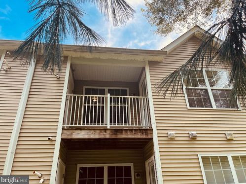 806 Sunflower Way, West Deptford NJ  08051-2281 exterior