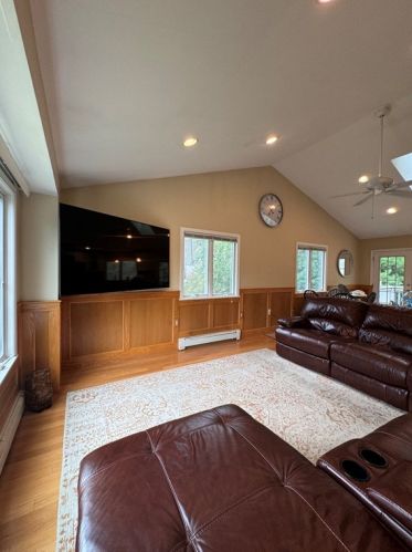 528 Essex Ave, Gloucester MA 01930-2005 exterior