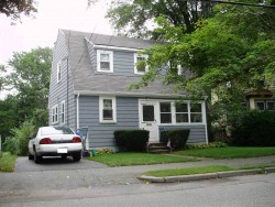 294 Cherry St, Newton, MA 02465-1605