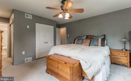 841 Boundary Rd, West Deptford NJ 08096-3614 exterior