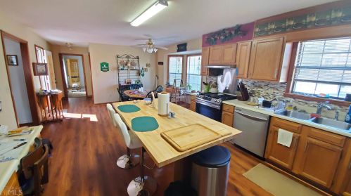 404 Milky Way, Stockbridge GA 30281-5901 exterior