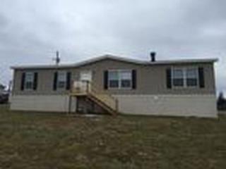 204 Cowan Ln, La Follette, TN 37766-5571
