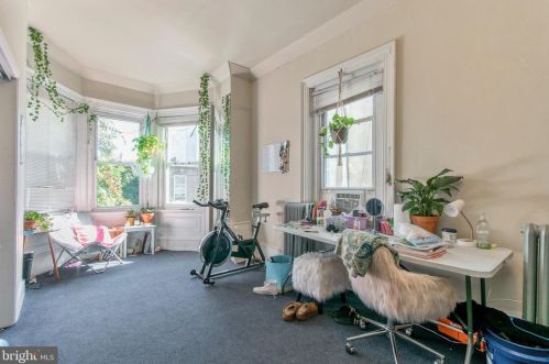 2013 15 St, Philadelphia PA 19121-2301 exterior