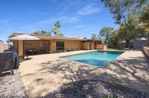 10602 25th Pl, Phoenix AZ 85008-3518 exterior