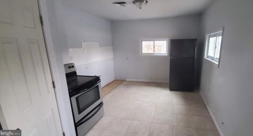 2126 20 St, Philadelphia PA 19121-1506 exterior