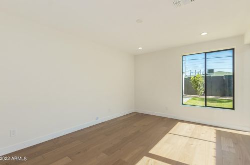 1253 Cambridge Ave, Phoenix AZ  85006-1102 exterior