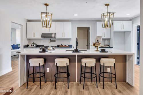 4115 Catalina Dr, Phoenix AZ 85015-6024 exterior