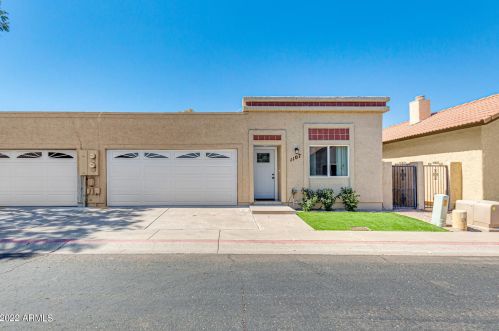 1107 Charleston Ave, Phoenix AZ  85022-1145 exterior