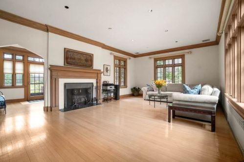 25 Alderwood Rd, Newton, MA 02459-1225