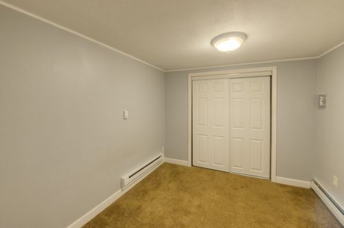 1098 Western Ave, Montgomery MA 01085-2616 exterior