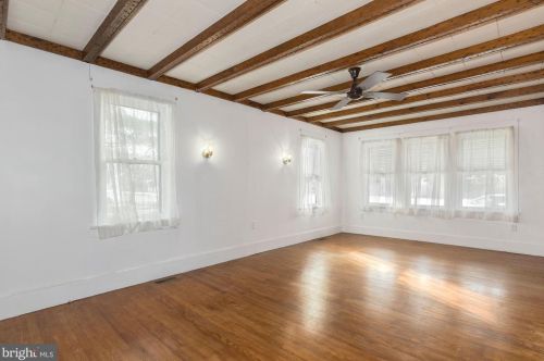 519 Columbia Blvd, West Deptford NJ 08063-1231 exterior