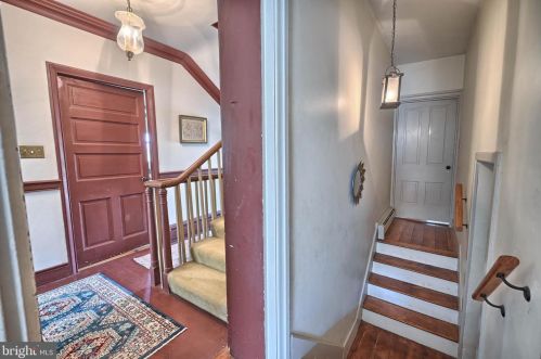 385 Springview Rd, Carlisle PA 17015-7411 exterior