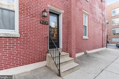 1239 6 St, Philadelphia PA 19140-4561 exterior